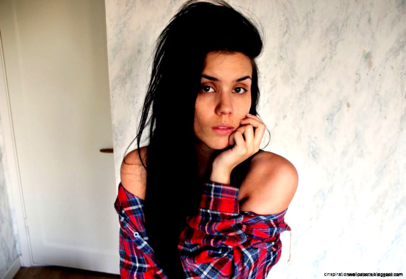 Natural Beauty Girl Feel  Wallpapers Collection