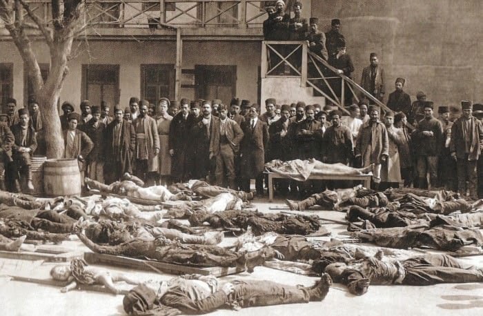 Мусульмане, убитые армянскими националистами в марте 1918 года (Баку)