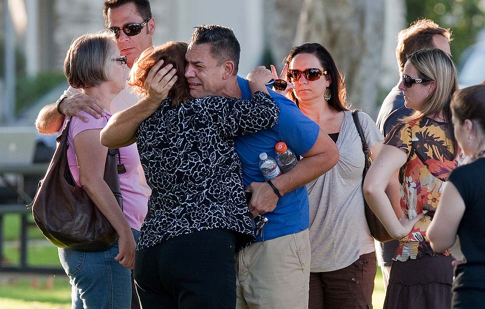 Seal Beach Salon Shooting Pictures 8 killed