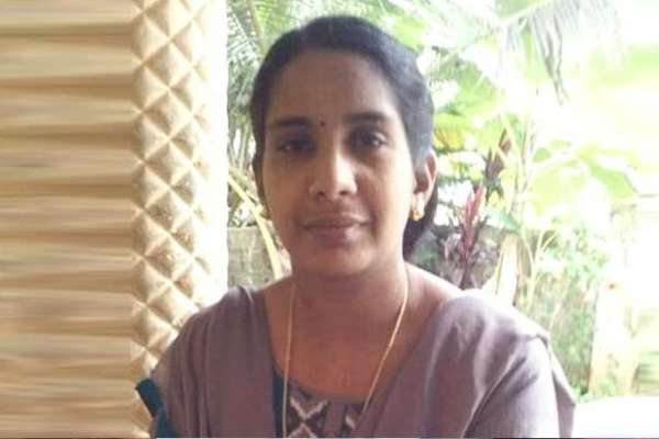 Mavelikkara, Kerala, News, Daughter, hospital, Teacher, Dead Body, Pampa, school, Phone call, Police, Missing girl found murdered in private hospital, The body is in the pampa