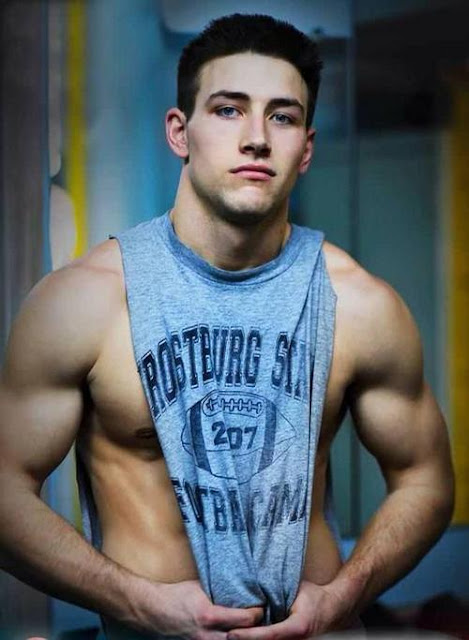 Muscle Jocks: Quintessential Jock Muscle Jocks: Quintessential Jock