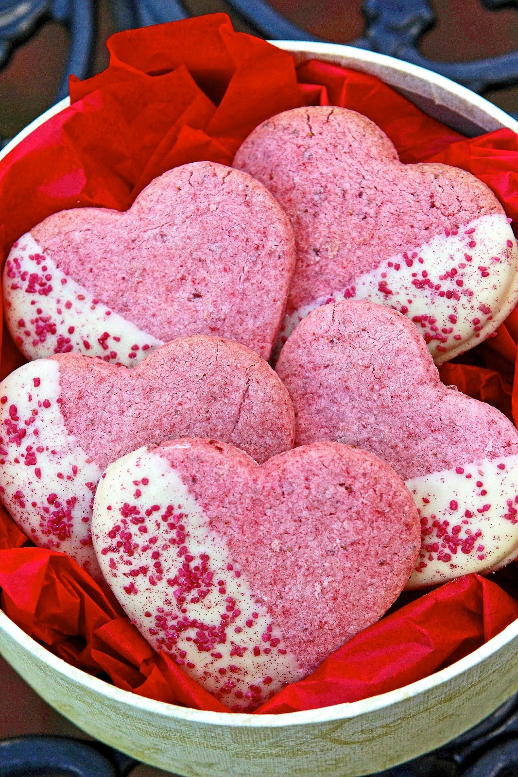 Gluten Free Alchemist Strawberry & White Chocolate Hearts (gluten free