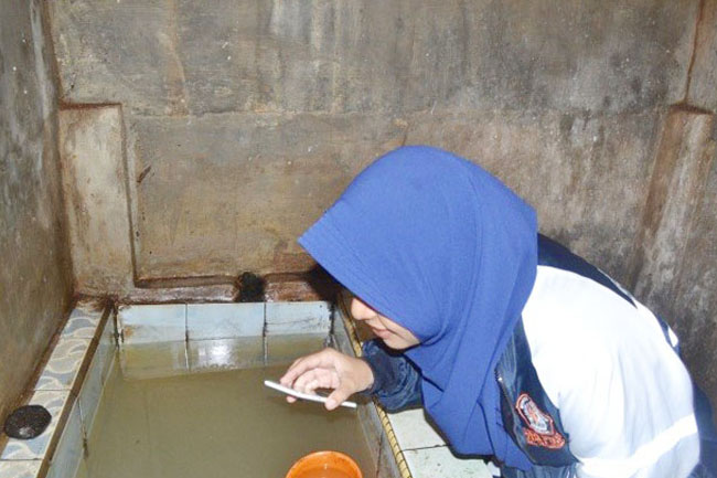 Cegah Db Tim Kkn Undip Desa Gemiring Lor Berantas Jentik Nyamuk Kampusundip Com Cegah Db Tim Kkn Undip Desa Gemiring Lor Berantas Jentik Nyamuk Kampusundip Com