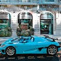 Auto deportivo en color azul Koenigsegg CCXR