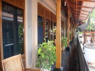 View Kuta Bed And Breakfast Plus Images