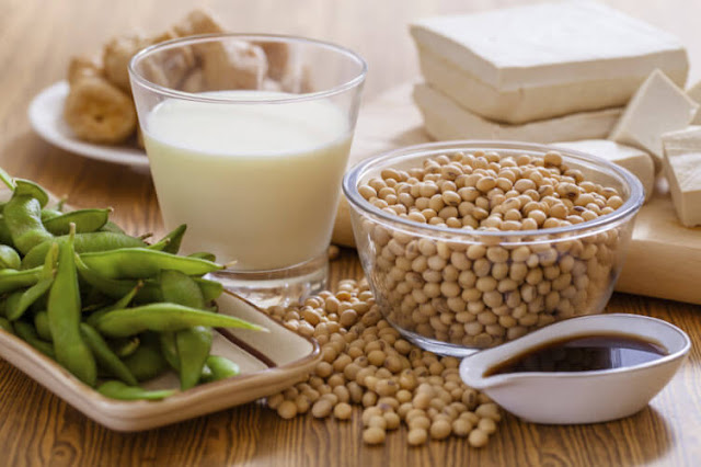 uống sữa đậu nành giúp tăng kích cỡ ngực nhanh chóng