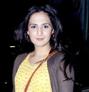 Pooja Ruparel Family Husband Son Daughter Father Mother Marriage Photos Biography Profile.