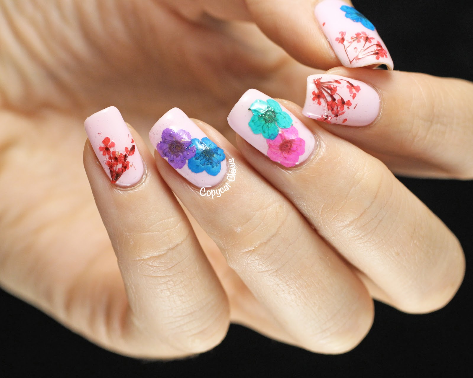 Copycat Claws: Real Dried Flower Nail Art