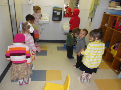Gan Camarillo Preschool: Waiting in line to wash hands! Environment as ...