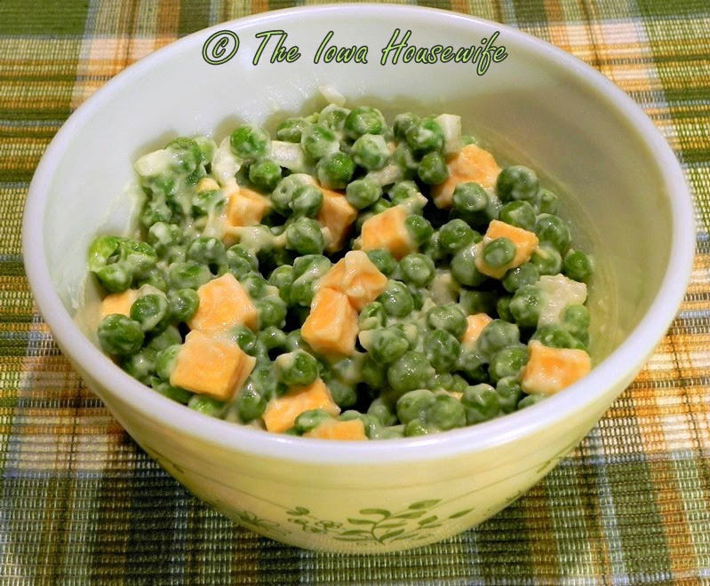 The Iowa Housewife: From the Garden...Green and Gold Salad or Pea and ...