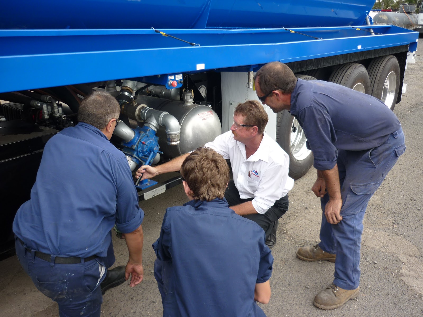 Vacuum Trucks, AirVAXX, Vacuum Tankers, LPG Road Tankers, Ammonia Road