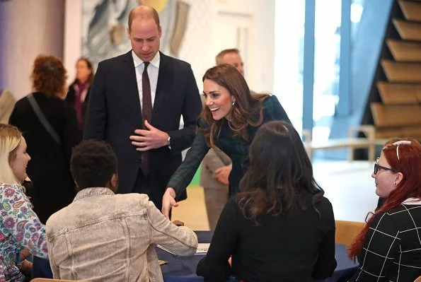 Kate Middleton wore McQueen coatdress, Kate carried a green Manu Atelier bag