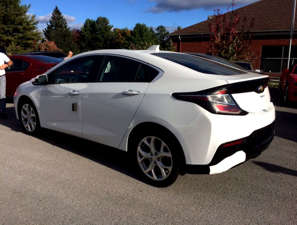 Chevrolet Volt White Cars Wallpapers Every Day First 2016 Chevrolet Volts Arrive At Canada
