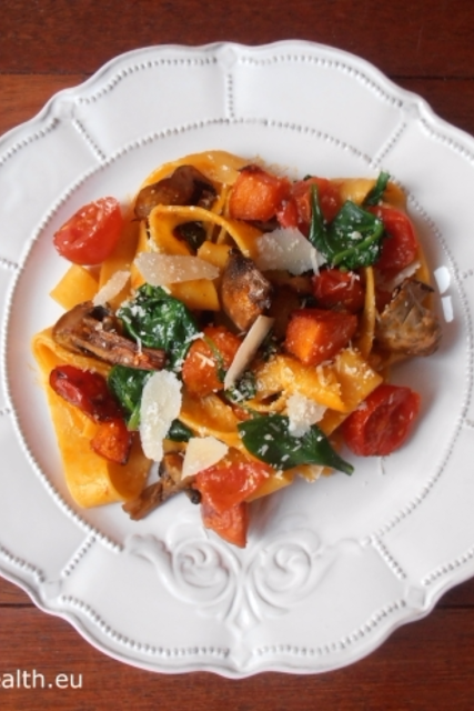 pasta, healthy, pumpkin, squash, spinach, mushrooms, tomatoes