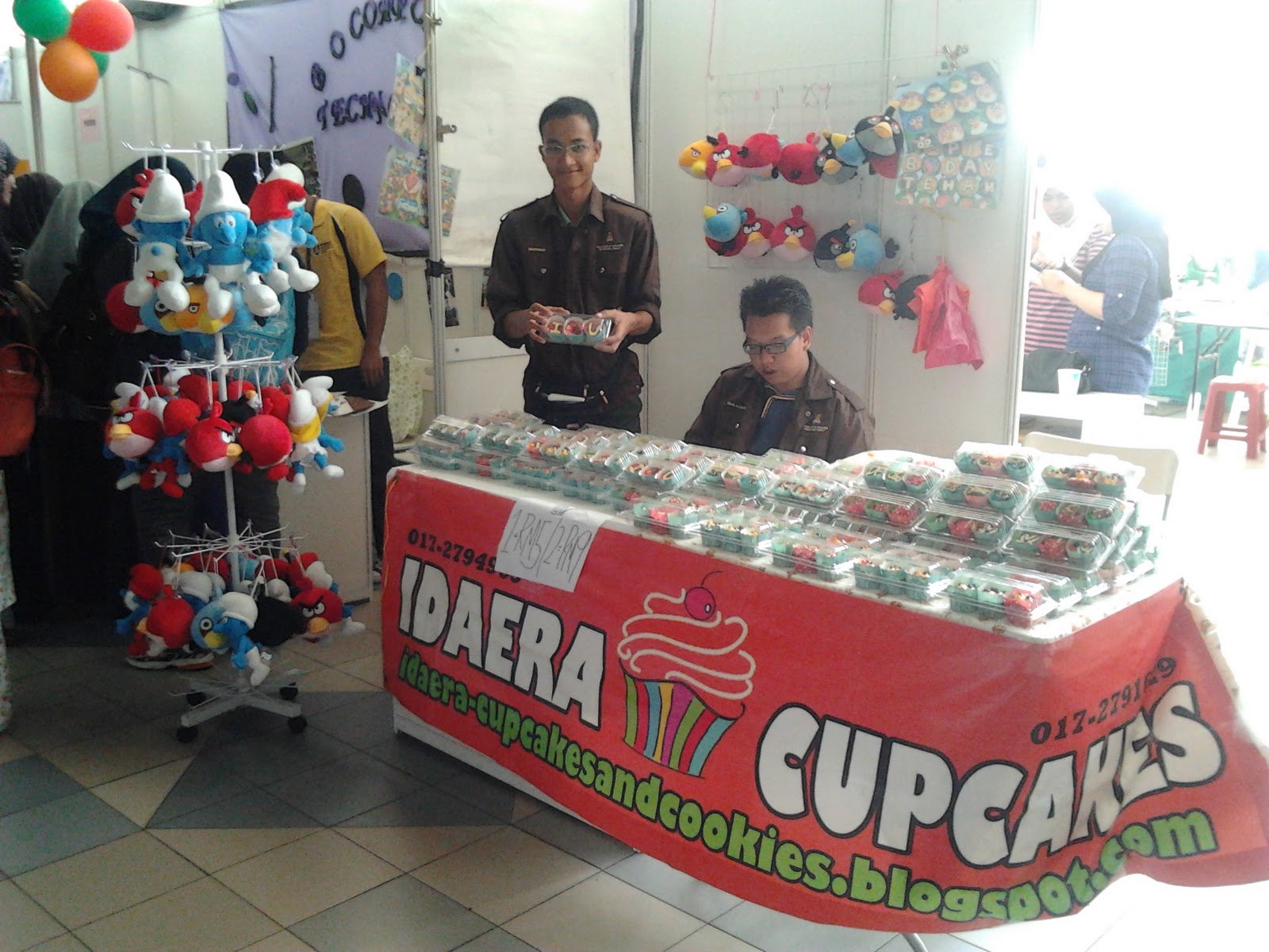 IDAERA SURPRISE DELIVERY IDAERA CUPCAKES in UITM Shah Alam Expo
