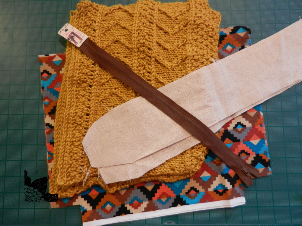 Designs by Diligence How to Add a Zipper and Line a Knit Bag