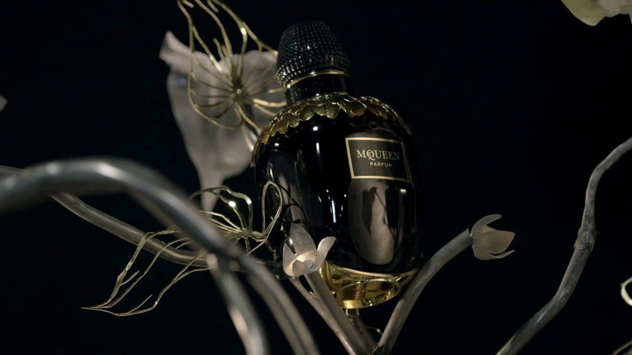 PDD - Perfume do Dia: Alexander McQueen MQueen Parfum - Fragrance Review