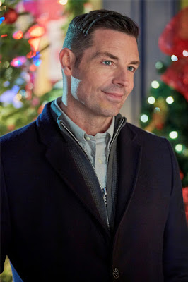 Its a Wonderful Movie - Your Guide to Family and Christmas Movies on TV: BRENNAN ELLIOTT "dishes ...