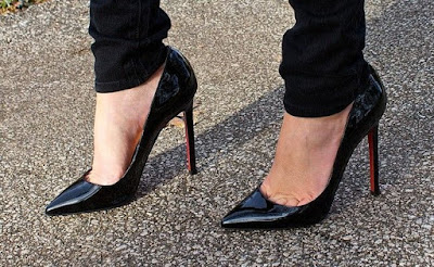 Scarpin preto: como usar o calçado que toda mulher precisa ter 