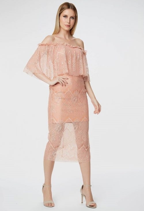 Seleção de vestido de festa midi Seleção de vestido de festa midi