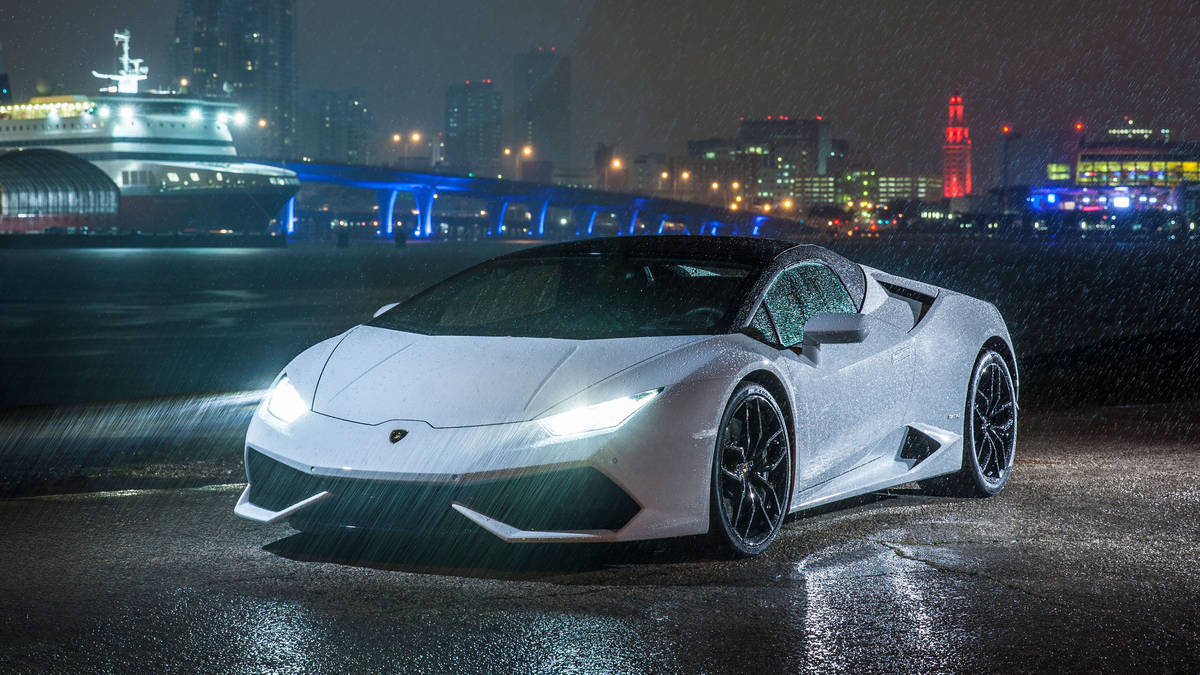 Lamborghini Huracan РІ С‚РµРјРЅРѕС‚Рµ
