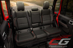 jeep gladiator brings pickup