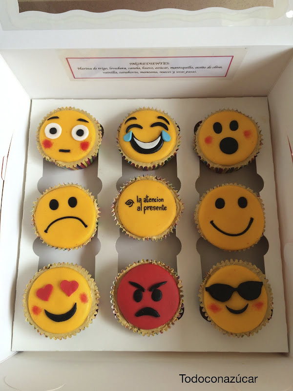 Emoji cupcake
