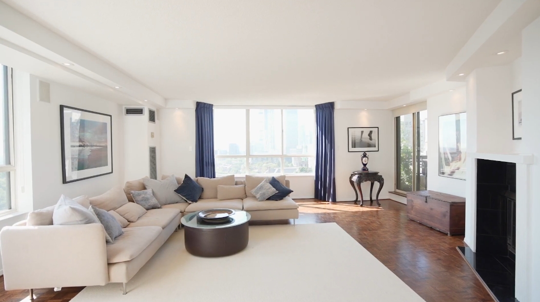 21 Interior Design Photos vs. 130 Carlton St #1104, Toronto Luxury Condo Tour