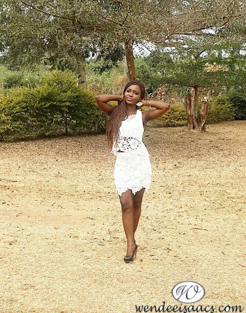 SIMPLE IN WHITE 8