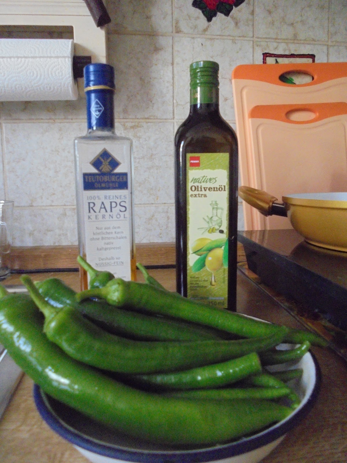 Grinscheles Welt: Gebratenen türkischen Paprika mit Joghurt-Soße