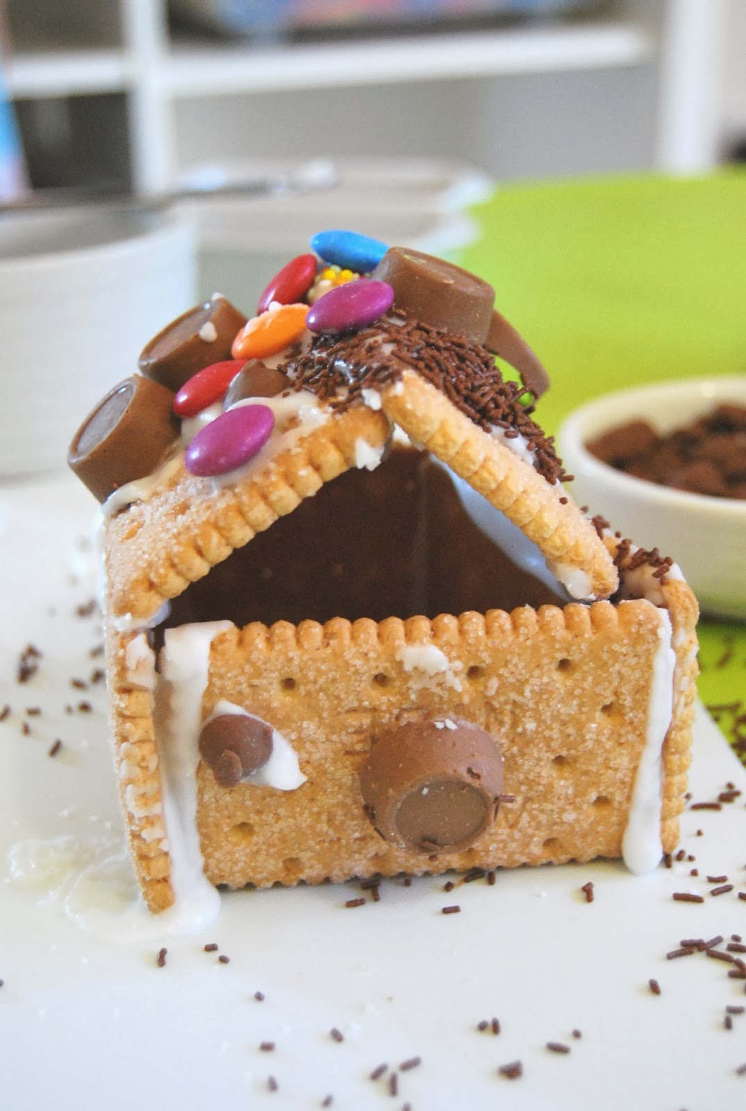 A Little Learning For Two: Biscuit Houses