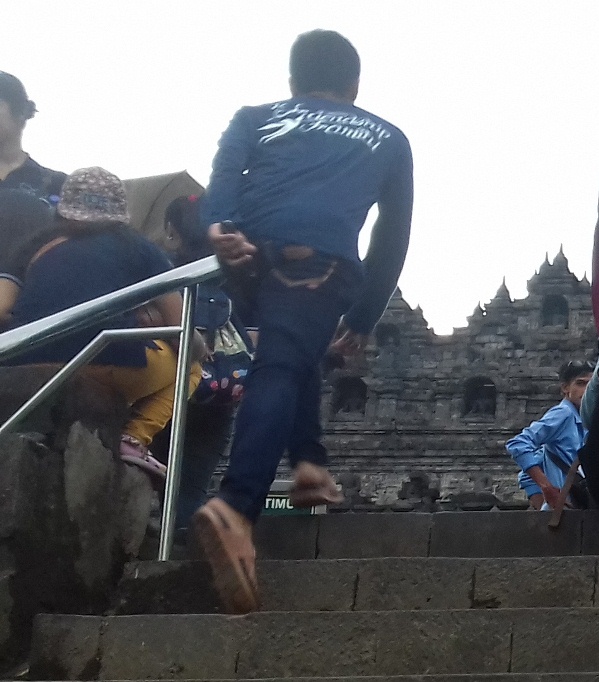 Contoh Carpon Bahasa Sunda Tentang Liburan Barisan Contoh