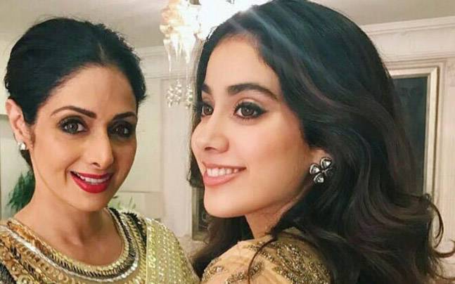 Guilty Bytes: Indian Fashion Blogger | Delhi Style Blog | Beauty Blogger |  Wedding Blog: Sridevi Reacts To Comparisons Between Jhanvi Kapoor And Sara  Ali Khan!