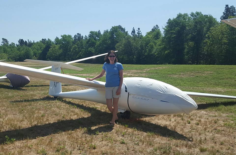 We Are The World Female Glider Pilot Sarah Arnold Ready for the WGC