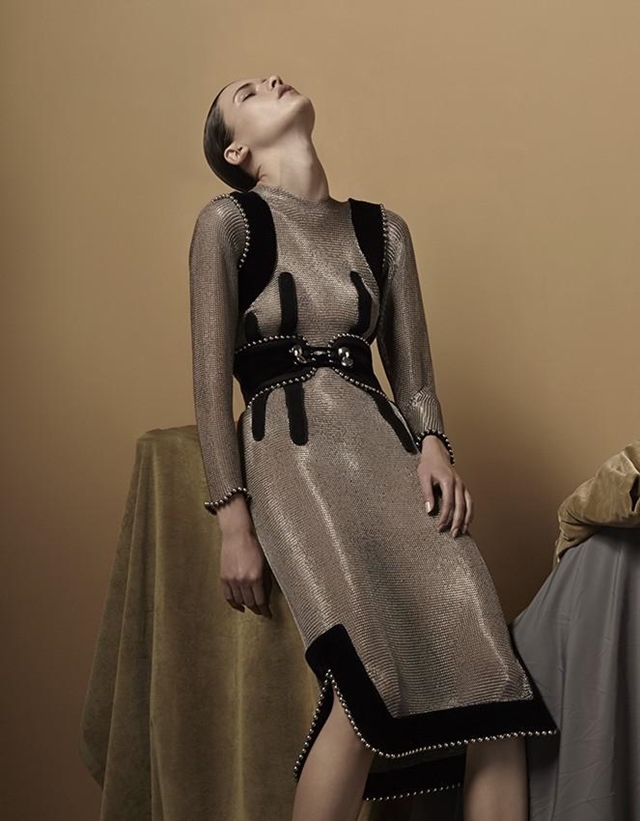 sygdom udsagnsord Pogo stick spring Asha Terne: Sølvmetalliske "chainmail" kjoler fra Alexander Wang