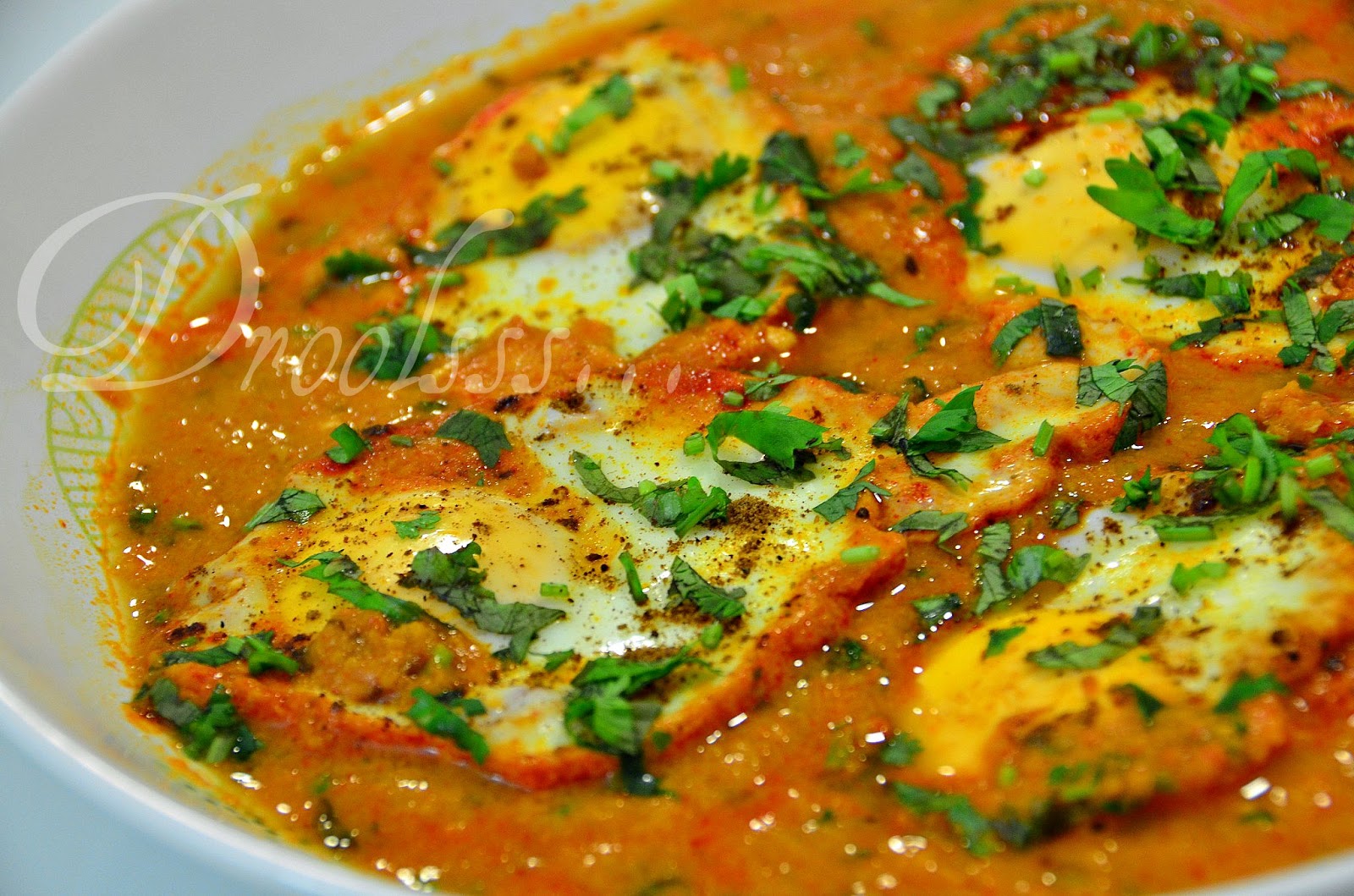 Droolsss . . . Poached Egg Curry