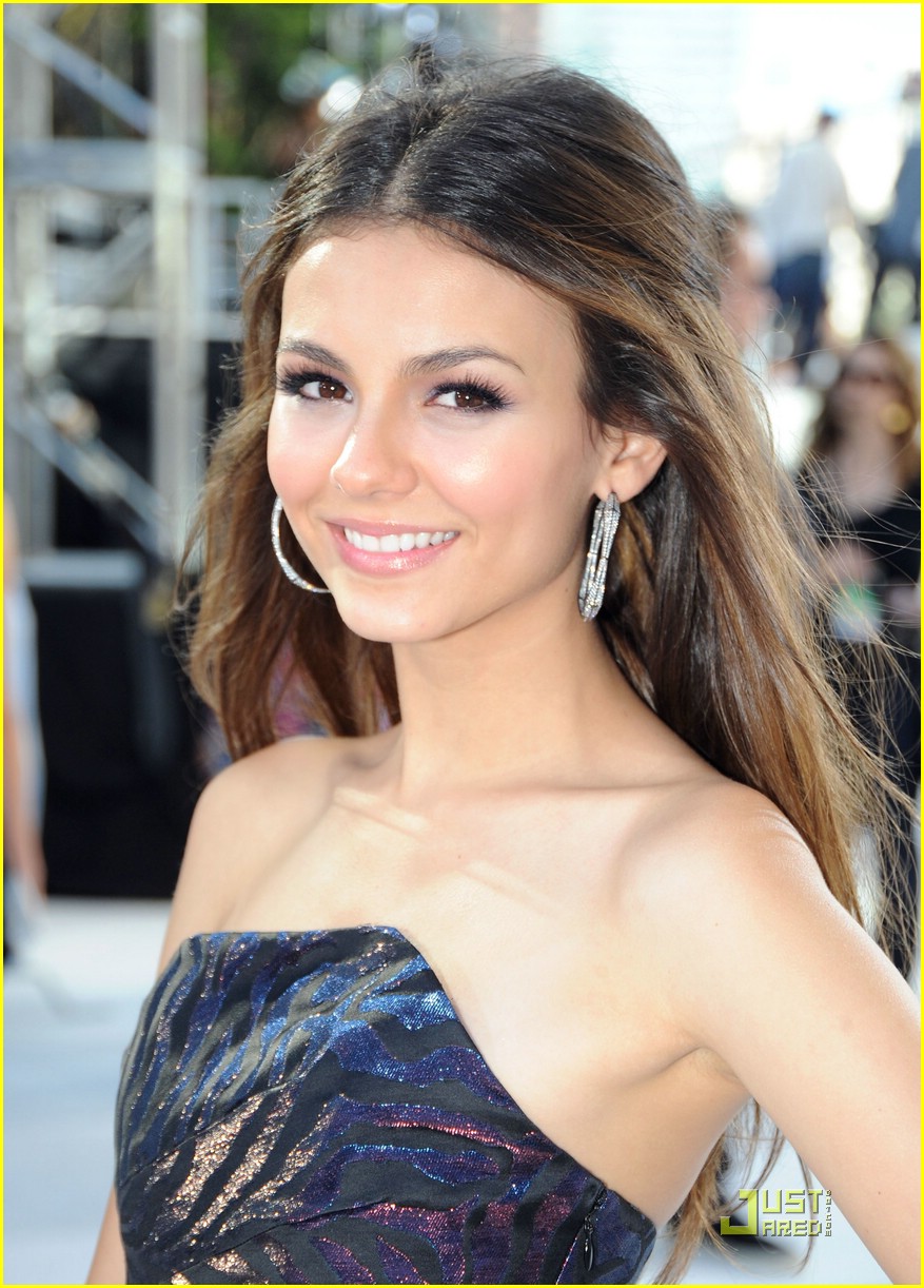 A Look At Drop Dead Gorgeous Actress Victoria Justice
