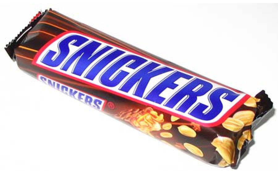 Шоколадка сникерс с именами. Сникерс. Шоколад Сникерс. Сникерс 2х. Сникерс Марс.