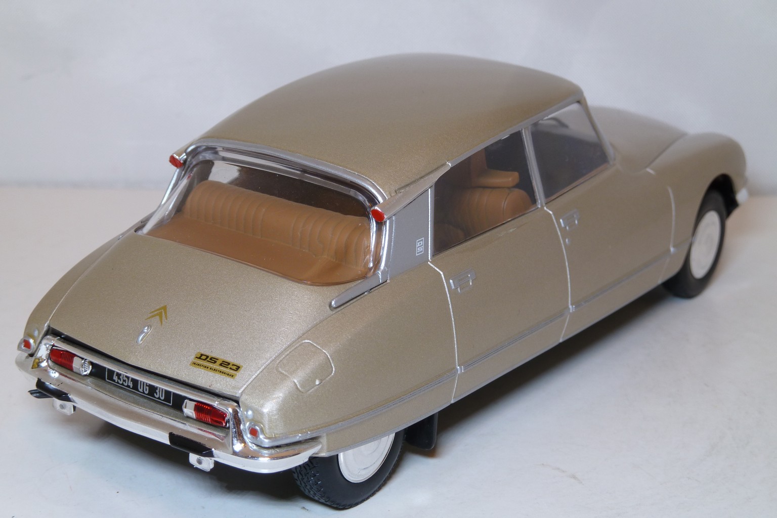 Modelli diecast 1:24 e dintorni: Auto Vintage Deluxe Collection France