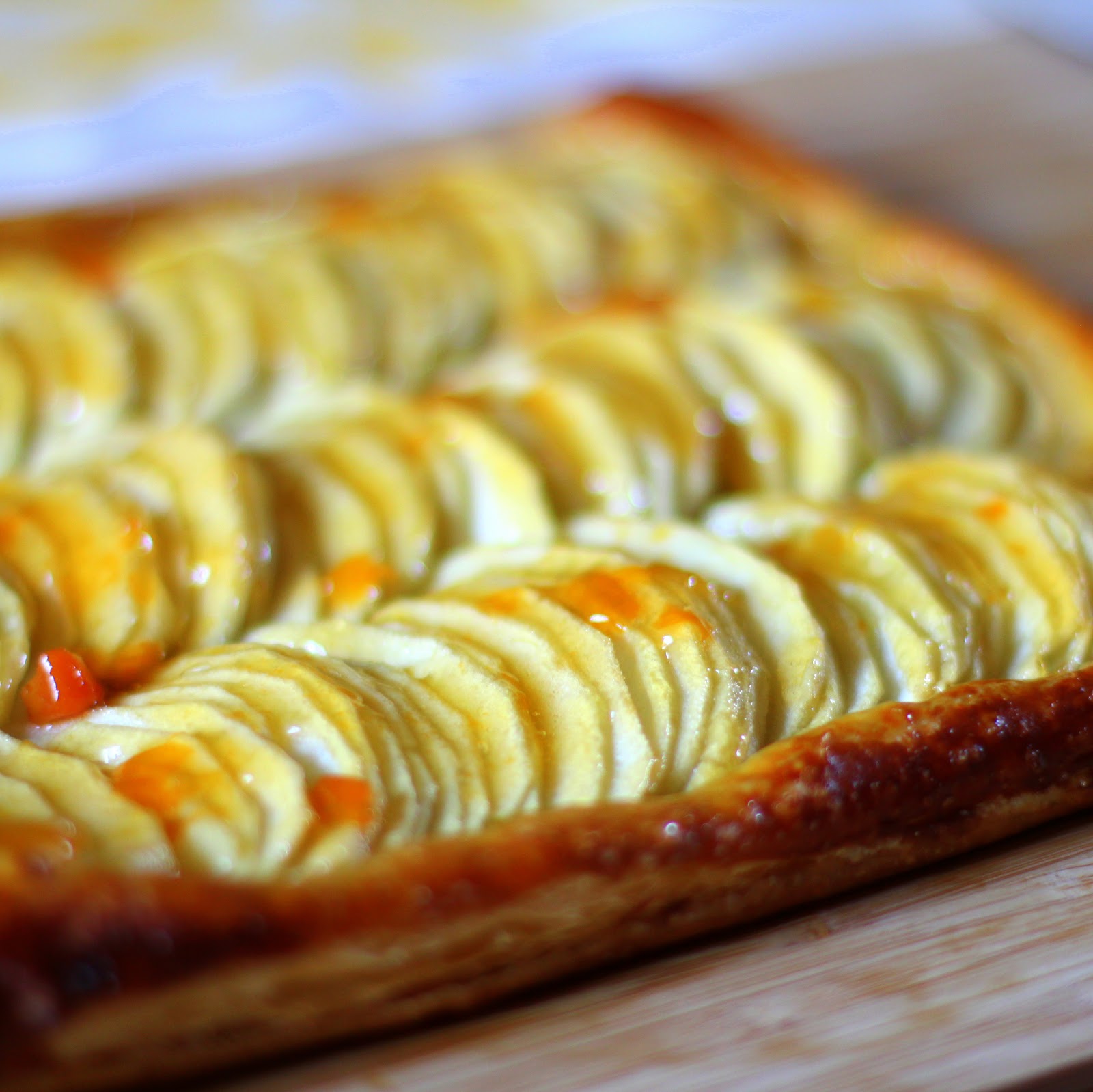 Shared Bites Apple Tart with Apricot Glaze