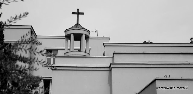 Warszawa Warsaw klasztor karmelitów bosych kaplica architektura Mokotów