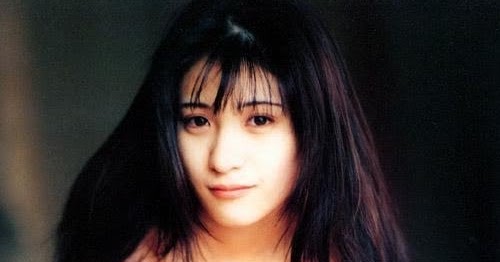 Hanatane Music 千葉千恵巳 プロフィール Hanatane Music 千葉千恵巳 プロフィール