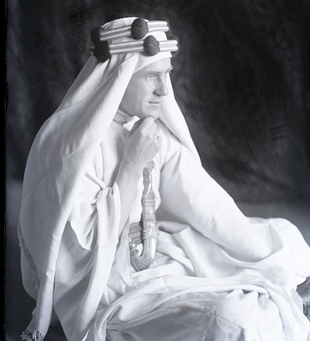 Structure and Imagery T. E. Lawrence Seven Pillars of Wisdom Structure and Imagery T. E. Lawrence Seven Pillars of Wisdom