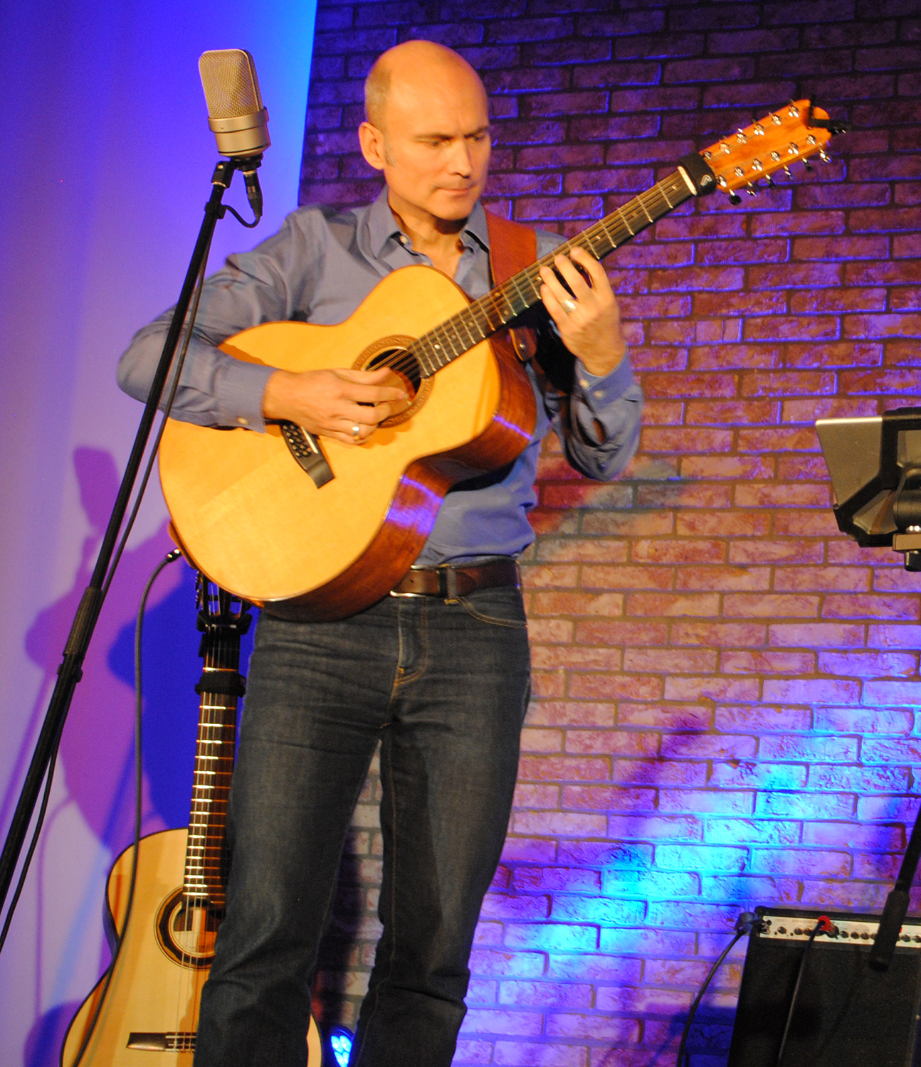 Leben In Rodelheim Hell Und Schnell Oliver Steller Singt Und