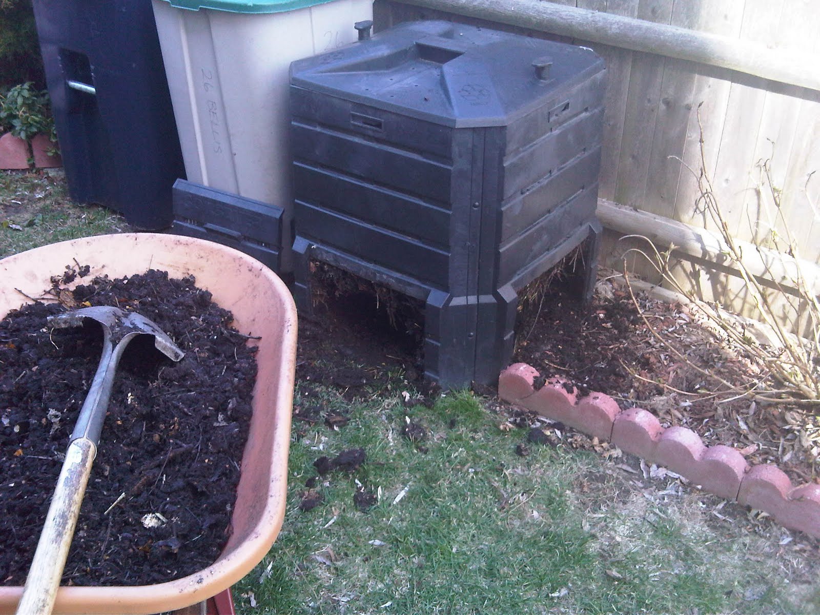 The Cambridge Urban Gardener Compost, Manure and Netting, getting the