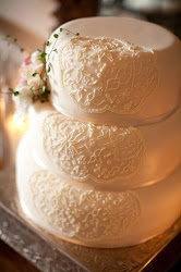 lace cake cakes glamour via pretty silver hogue stephanie laced fab fridays treats fancy belle magazine touches crystals sources