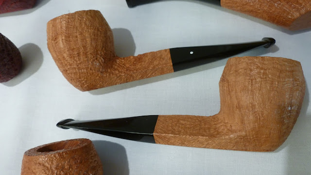 À la une de PipeGazette : "Le salon Butz-Choquin, Savinelli et Dunhill à Paris" Dunhill%2Btanshell