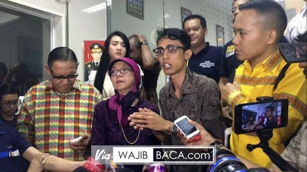 Upaya Damai yang Dilakukan Mario Teguh dengan Sang Anak Temui Jalan Buntu Upaya Damai yang Dilakukan Mario Teguh dengan Sang Anak Temui Jalan Buntu