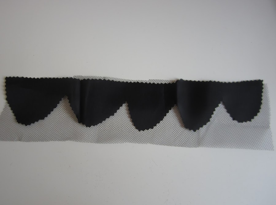 mis nancys, mis peques y yo, tutorial facil DIY tul y tela petalos juntos