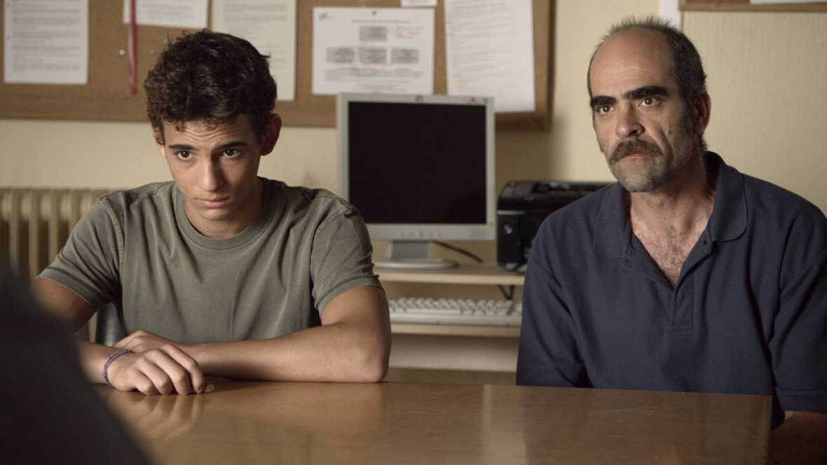 A CAMBIO DE NADA (2015). El debut de Daniel Guzmán. « LAS MEJORES PELÍCULAS DE LA HISTORIA DEL CINE A CAMBIO DE NADA (2015). El debut de Daniel Guzmán. « LAS MEJORES PELÍCULAS DE LA HISTORIA DEL CINE